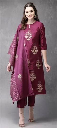 Casual Pink and Majenta color Salwar Kameez in Blended Cotton fabric with Straight Printed work : 1846116