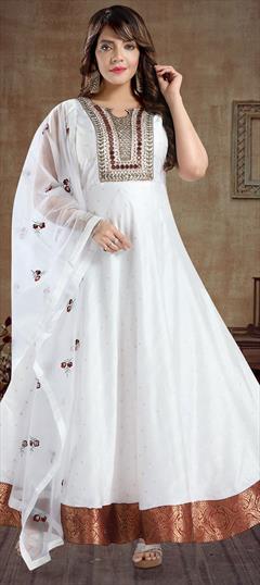 Mehendi Sangeet, Reception White and Off White color Salwar Kameez in Chanderi Silk fabric with Anarkali Bugle Beads, Mirror, Thread work : 1851352