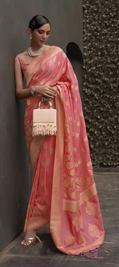Party Wear, Traditional Pink and Majenta color Saree in Art Silk, Silk fabric with South Weaving work : 1851919
