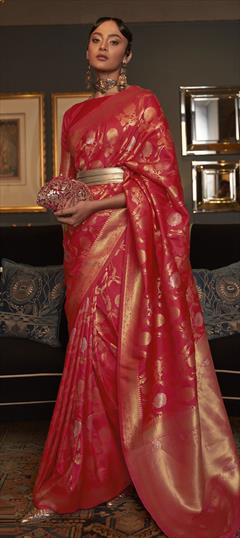 Traditional Red and Maroon color Saree in Art Silk, Silk fabric with South Weaving work : 1852040