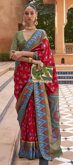 Traditional Red and Maroon color Saree in Patola Silk, Silk fabric with South Printed, Weaving work : 1852302