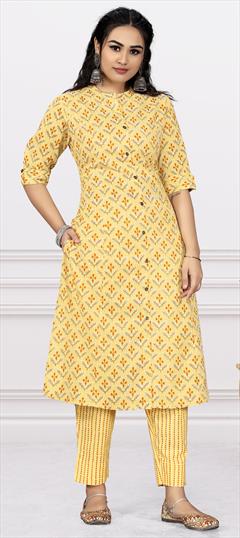 Casual Yellow color Tunic with Bottom in Cotton fabric with Straight Printed work : 1861724
