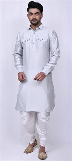 White and Off White color Pathani Suit in Blended Cotton fabric with Thread work : 1862853