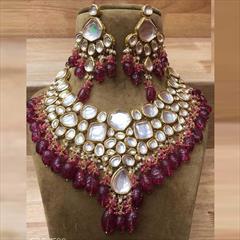 Red and Maroon color Necklace in Metal Alloy studded with Beads, Kundan & Gold Rodium Polish : 1866140