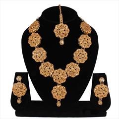 Gold color Necklace in Metal Alloy studded with Austrian diamond, Kundan & Gold Rodium Polish : 1867566