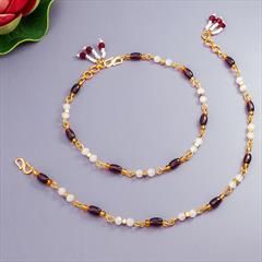 White and Off White color Anklet in Metal Alloy studded with Beads & Gold Rodium Polish : 1869284