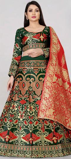 Traditional Green color Lehenga in Banarasi Silk fabric with Straight Weaving, Zari work : 1869867