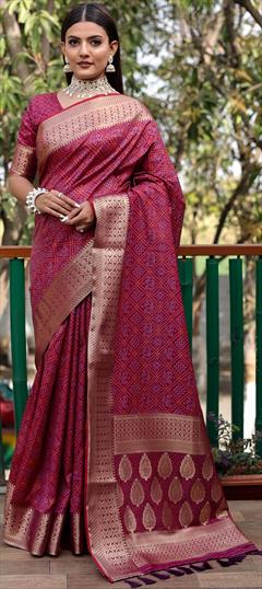 Festive, Party Wear, Traditional Purple and Violet color Saree in Patola Silk, Silk fabric with Classic, Rajasthani Bandhej, Printed, Weaving work : 1871220