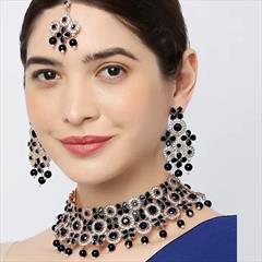 Black and Grey color Necklace in Metal Alloy studded with Austrian diamond & Gold Rodium Polish : 1872555