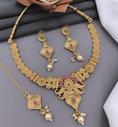 Pink and Majenta color Necklace in Metal Alloy studded with Kundan, Pearl & Gold Rodium Polish : 1872956