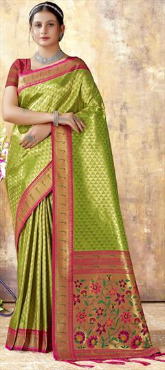 Party Wear, Traditional Green color Saree in Kanjeevaram Silk, Silk fabric with South Weaving work : 1874319