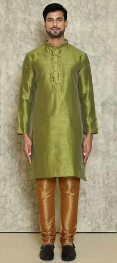 Party Wear Green color Kurta Pyjamas in Art Silk fabric with Mirror work : 1875585