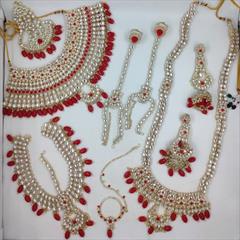 Red and Maroon color Bridal Jewelry in Metal Alloy studded with CZ Diamond & Gold Rodium Polish : 1877927