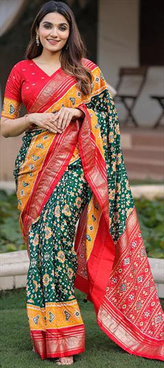 Party Wear, Traditional Green color Saree in Dolla Silk, Silk fabric with South Foil Print work : 1885970