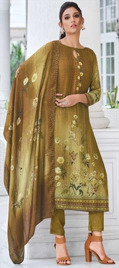 Bollywood Green color Salwar Kameez in Muslin fabric with Straight Embroidered, Printed work : 1886118