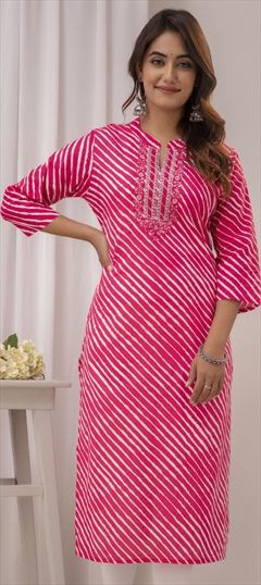 Festive, Summer Pink and Majenta color Kurti in Cotton fabric with Long Sleeve, Straight Embroidered, Lehariya, Printed, Resham, Thread work : 1891685