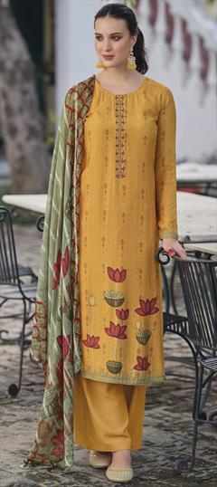 Casual Yellow color Salwar Kameez in Muslin fabric with Straight Digital Print, Embroidered, Thread work : 1892104