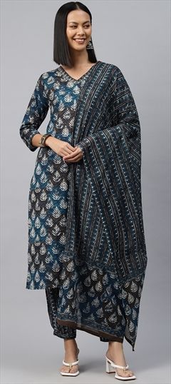 Casual, Party Wear Blue color Salwar Kameez in Cotton fabric with Straight Printed, Thread work : 1892834