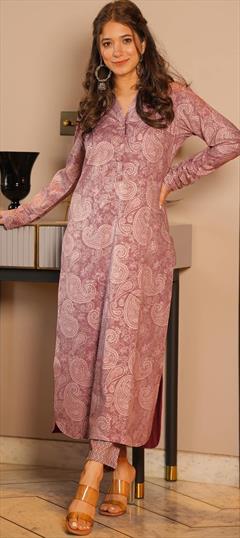 Casual Pink and Majenta color Salwar Kameez in Muslin fabric with Digital Print work : 1893182