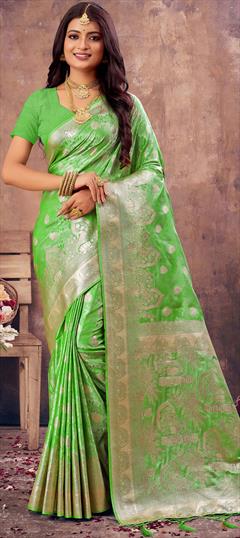 Reception, Traditional Green color Saree in Banarasi Silk, Silk fabric with South Weaving, Zari work : 1896401