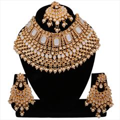 White and Off White color Necklace in Metal Alloy studded with Austrian diamond, Kundan & Gold Rodium Polish : 1896837