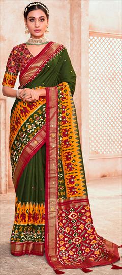 Engagement, Reception, Traditional Green color Saree in Silk cotton fabric with Bengali, South Mirror, Printed, Weaving work : 1898263