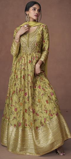 Bollywood Green color Gown in Organza Silk fabric with Embroidered, Floral, Printed, Thread, Zari work : 1898504