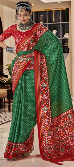 Party Wear, Traditional Green color Saree in Patola Silk, Silk fabric with South Printed work : 1898669