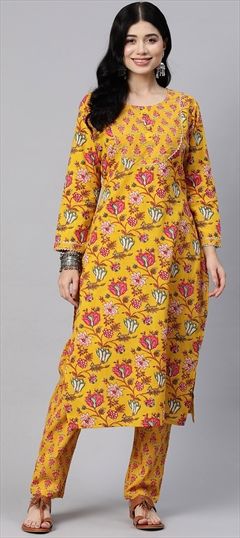 Festive, Summer Yellow color Salwar Kameez in Cotton fabric with Straight Floral, Gota Patti, Printed work : 1898748