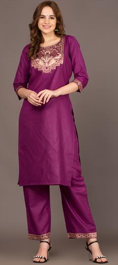 Festive, Party Wear Pink and Majenta color Salwar Kameez in Cotton fabric with Straight Patch work : 1898778