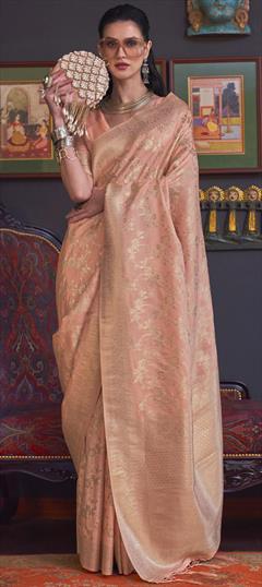Traditional Pink and Majenta color Saree in Handloom fabric with Bengali, South Weaving work : 1901443