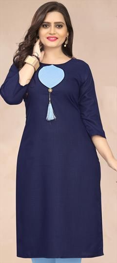 Casual Blue color Kurti in Cotton fabric with Straight Patch work : 1902205