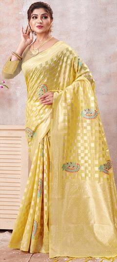 Party Wear, Traditional Gold color Saree in Cotton fabric with Bengali Weaving work : 1904500