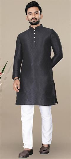 Party Wear Black and Grey color Kurta Pyjamas in Jacquard fabric with Weaving work : 1905584
