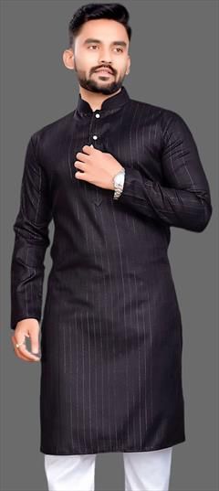 Party Wear Black and Grey color Kurta in Blended Cotton fabric with Thread work : 1905606