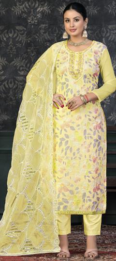 Party Wear, Reception Yellow color Salwar Kameez in Organza Silk fabric with Straight Cut Dana, Lace, Printed, Thread work : 1906362
