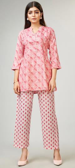 Casual, Summer Pink and Majenta color Salwar Kameez in Blended Cotton fabric with Printed work : 1910936