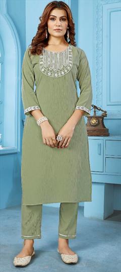 Casual Green color Salwar Kameez in Cotton fabric with Straight Embroidered, Resham, Thread work : 1912009