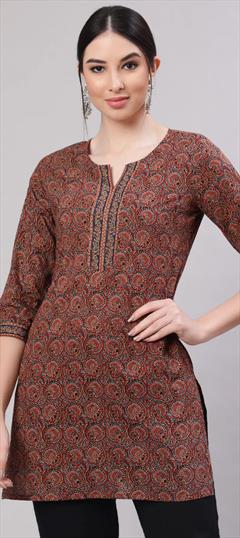 Casual Multicolor color Kurti in Cotton fabric with Long Sleeve, Straight Printed work : 1915379