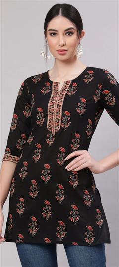 Casual Black and Grey color Kurti in Cotton fabric with Long Sleeve, Straight Printed work : 1915389