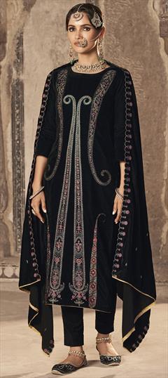 Festive, Reception Black and Grey color Salwar Kameez in Velvet fabric with Pakistani, Straight Resham, Thread, Zari work : 1916384