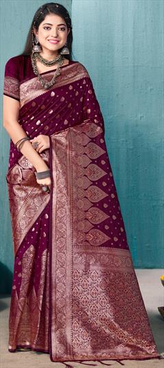 Festive, Traditional Purple and Violet color Saree in Banarasi Silk fabric with South Weaving, Zari work : 1918818