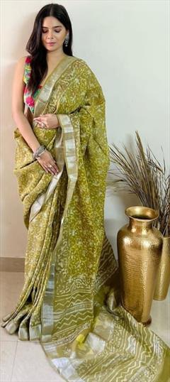 Party Wear, Traditional Green color Saree in Linen fabric with Bengali Digital Print work : 1919592