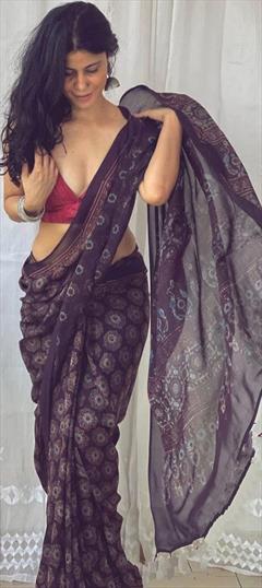 Festive, Traditional Purple and Violet color Saree in Cotton fabric with South Digital Print work : 1920485