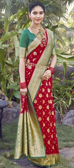 Reception, Traditional Red and Maroon color Saree in Crepe Silk fabric with South Weaving, Zari work : 1921120