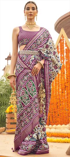 Mehendi Sangeet, Party Wear, Traditional Multicolor color Saree in Patola Silk fabric with South Printed, Weaving work : 1924597