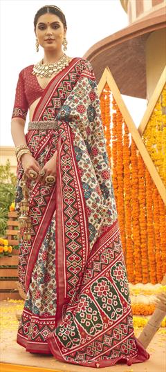 Mehendi Sangeet, Party Wear, Traditional Multicolor color Saree in Patola Silk fabric with South Printed, Weaving work : 1924598