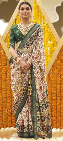Mehendi Sangeet, Party Wear, Traditional Multicolor color Saree in Patola Silk fabric with South Printed, Weaving work : 1924599