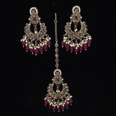 Red and Maroon color Earrings in Metal Alloy studded with Kundan, Pearl & Gold Rodium Polish : 1929288