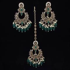 Green color Earrings in Metal Alloy studded with Kundan, Pearl & Gold Rodium Polish : 1929289